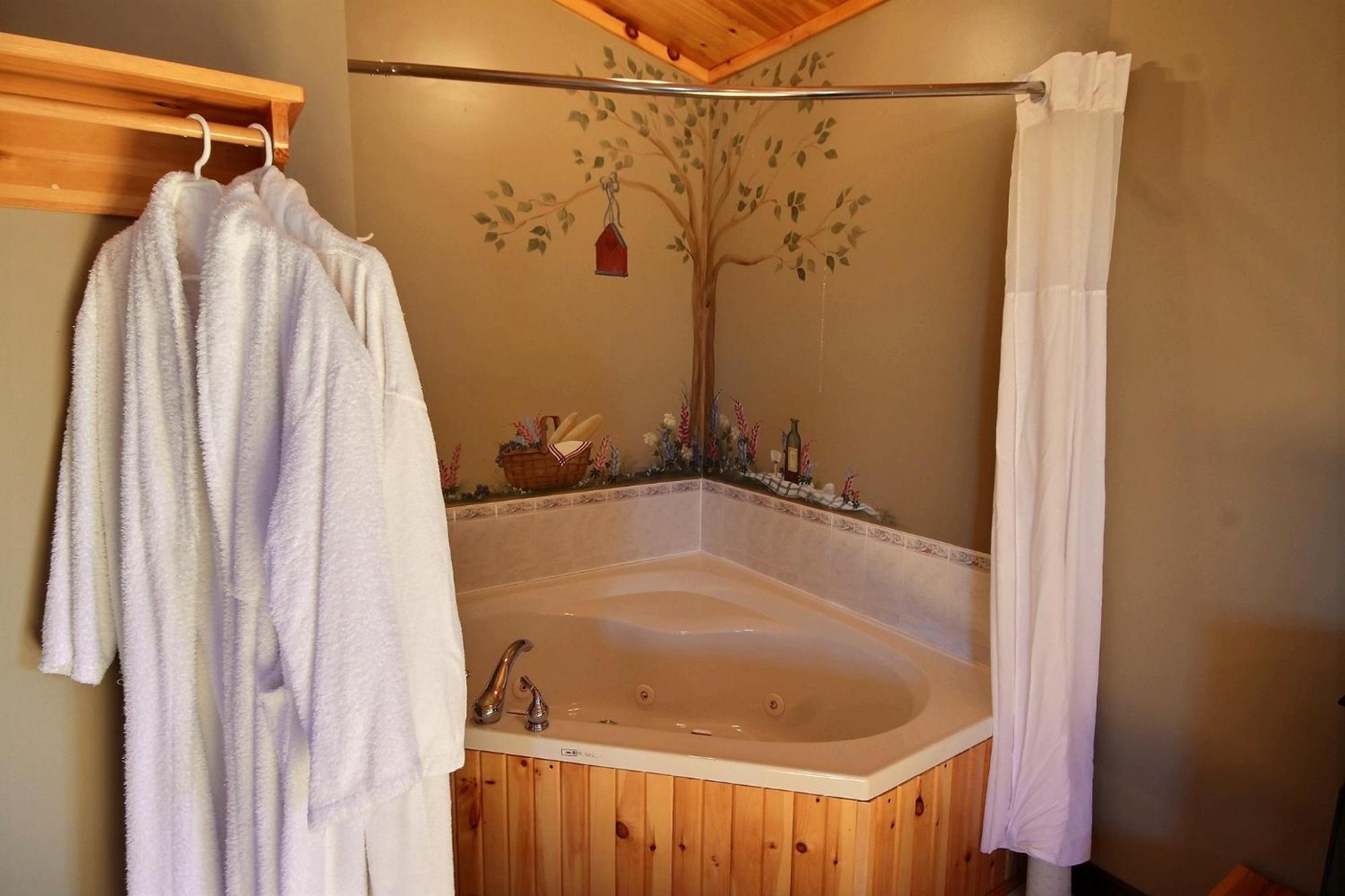 Cavendish Bosom Buddies Cottage Resort Room photo