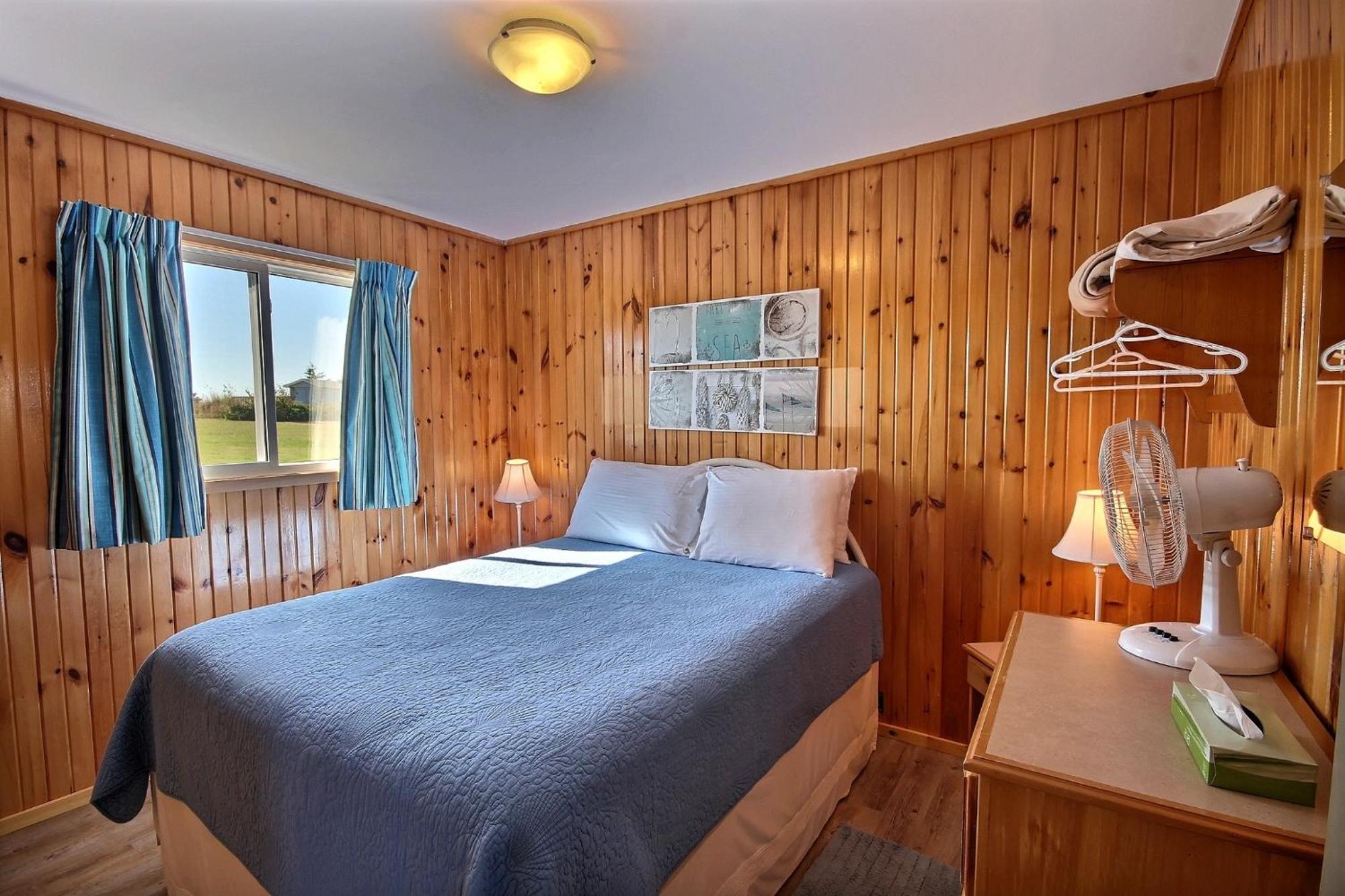 Cavendish Bosom Buddies Cottage Resort Room photo