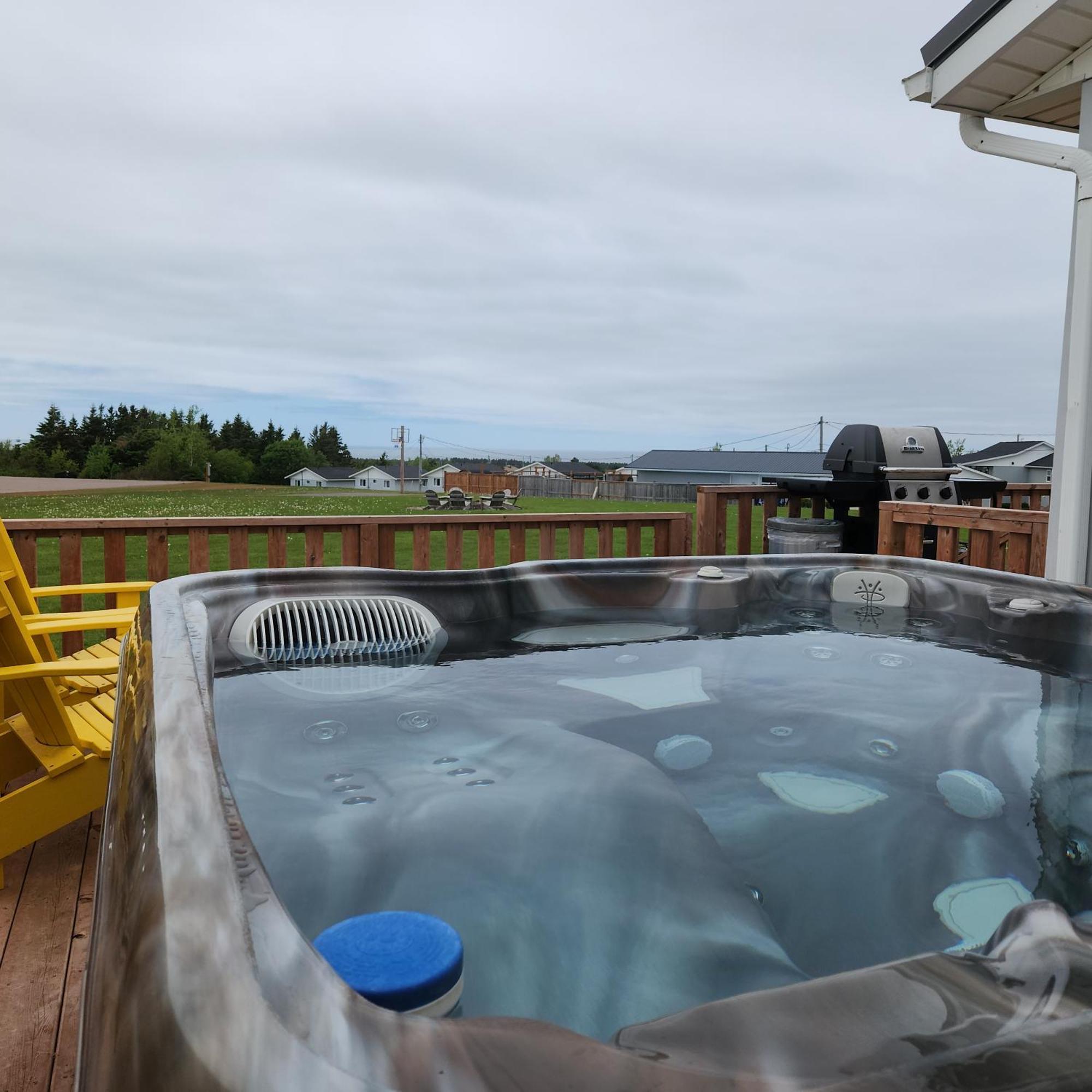 Cavendish Bosom Buddies Cottage Resort Exterior photo