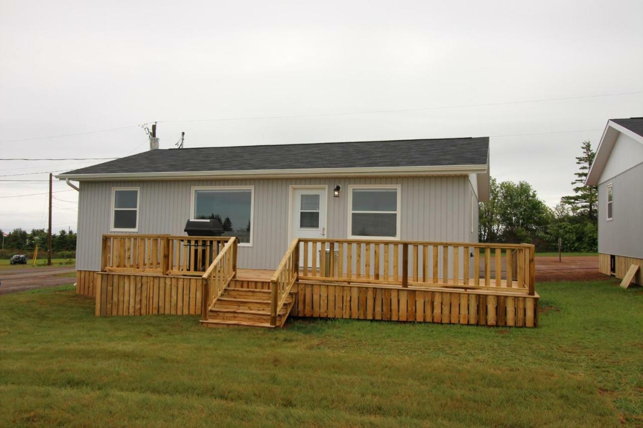 Cavendish Bosom Buddies Cottage Resort Exterior photo